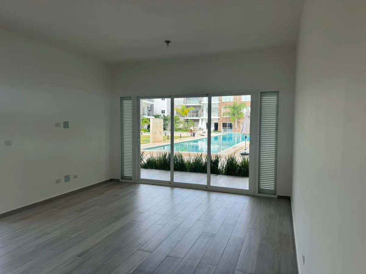 Apartamento en Planta Baja en Cana Bay Vista a la Piscina, foto principal