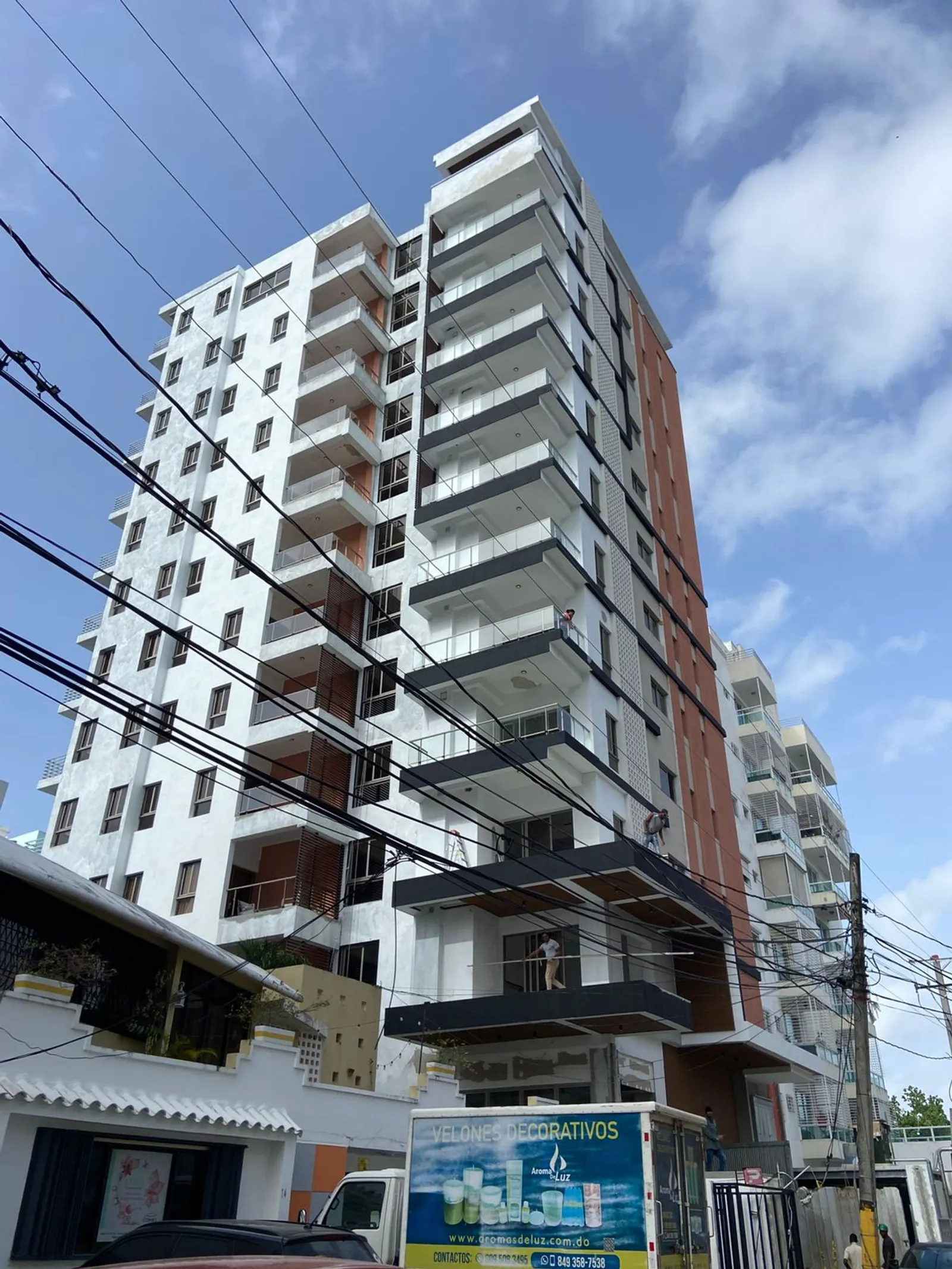Torre moderna, céntrica rentable con amenidades., photo 2