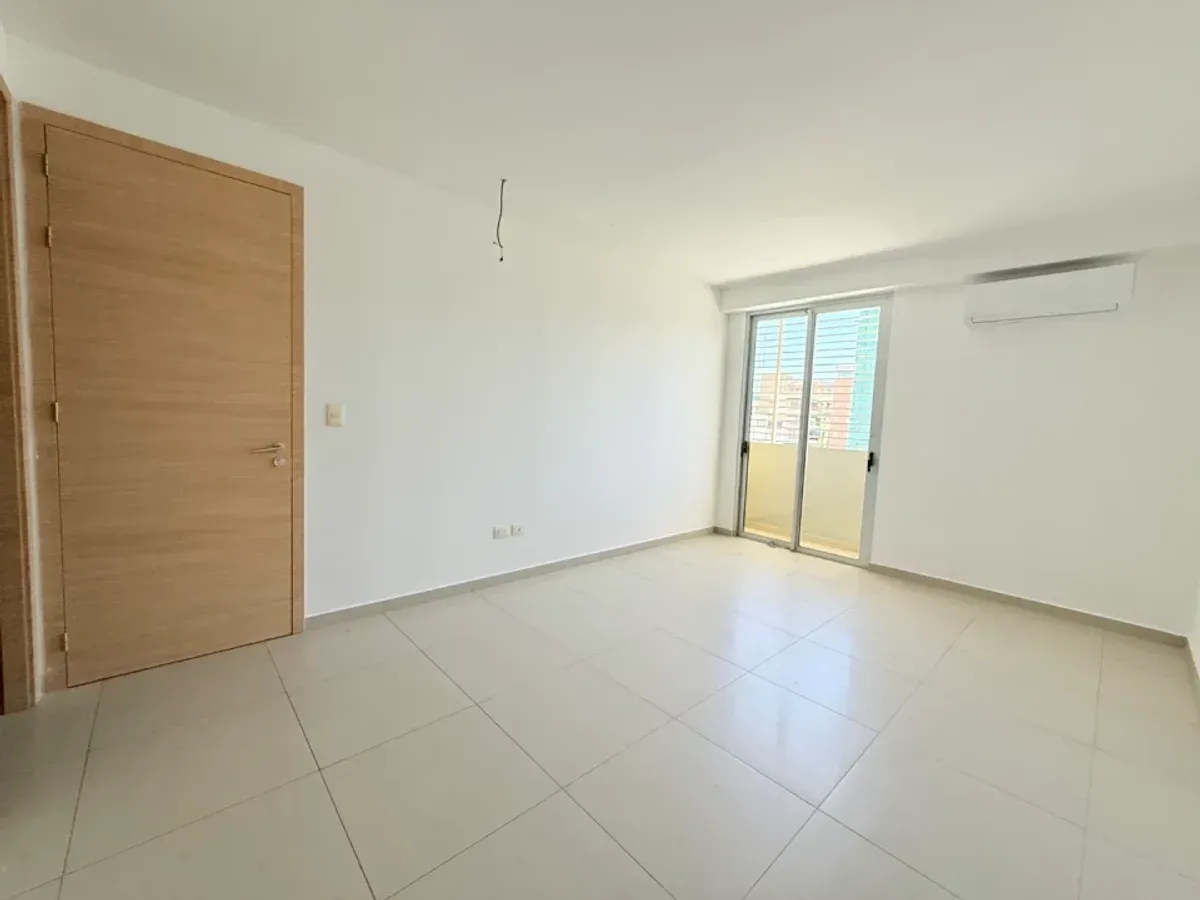 3 BR Apartment for Sale in Evaristo Morales, photo 7