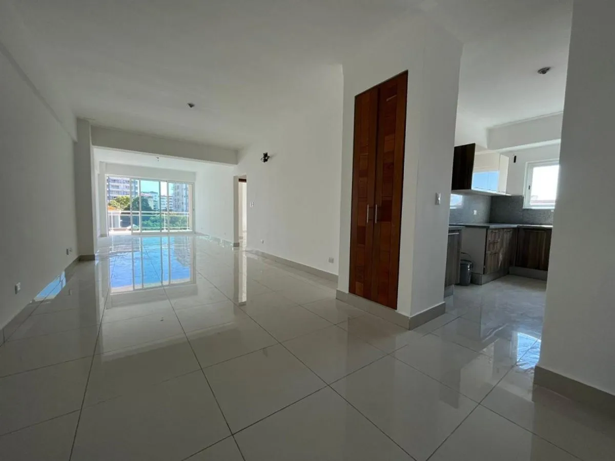 Apartment for Sale in Evaristo Morales, main photo