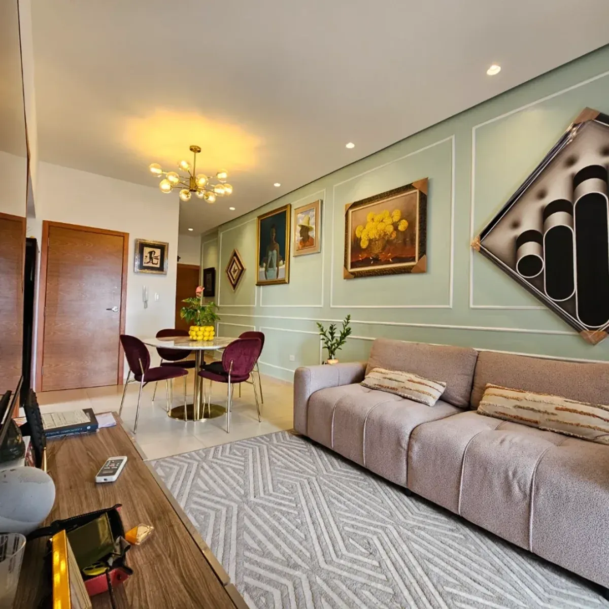 Verkauf möbliertes Apartment mit 1 Schlafzimmer, Hauptfoto