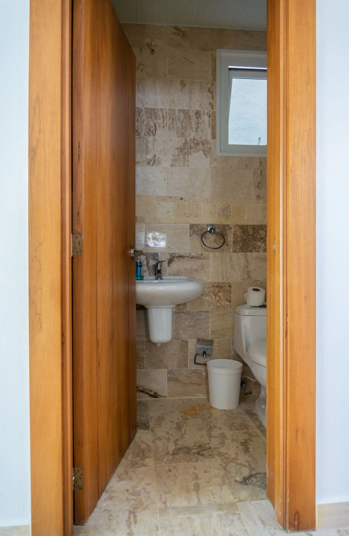 FOR SALE – LUXURIOUS OCEANFRONT APARTMENT, photo 10