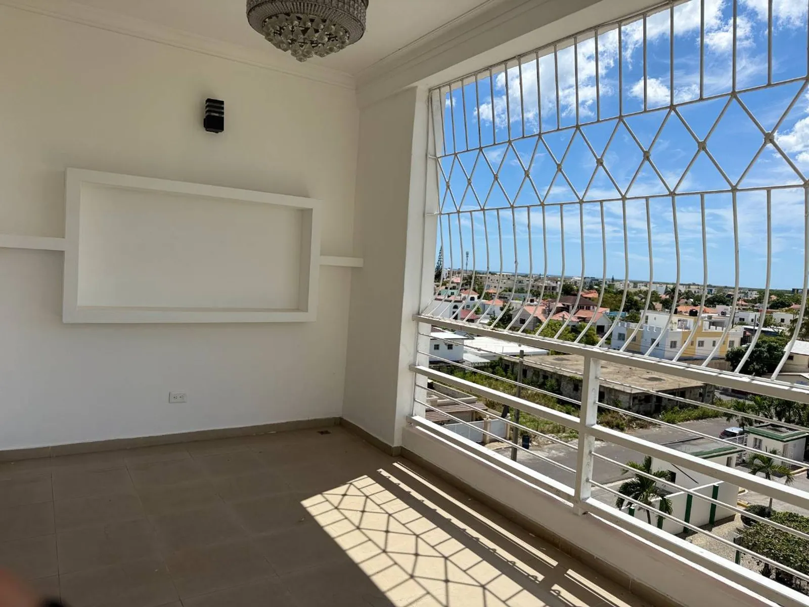 Appartement en Tour, Romana del Oeste, photo 3