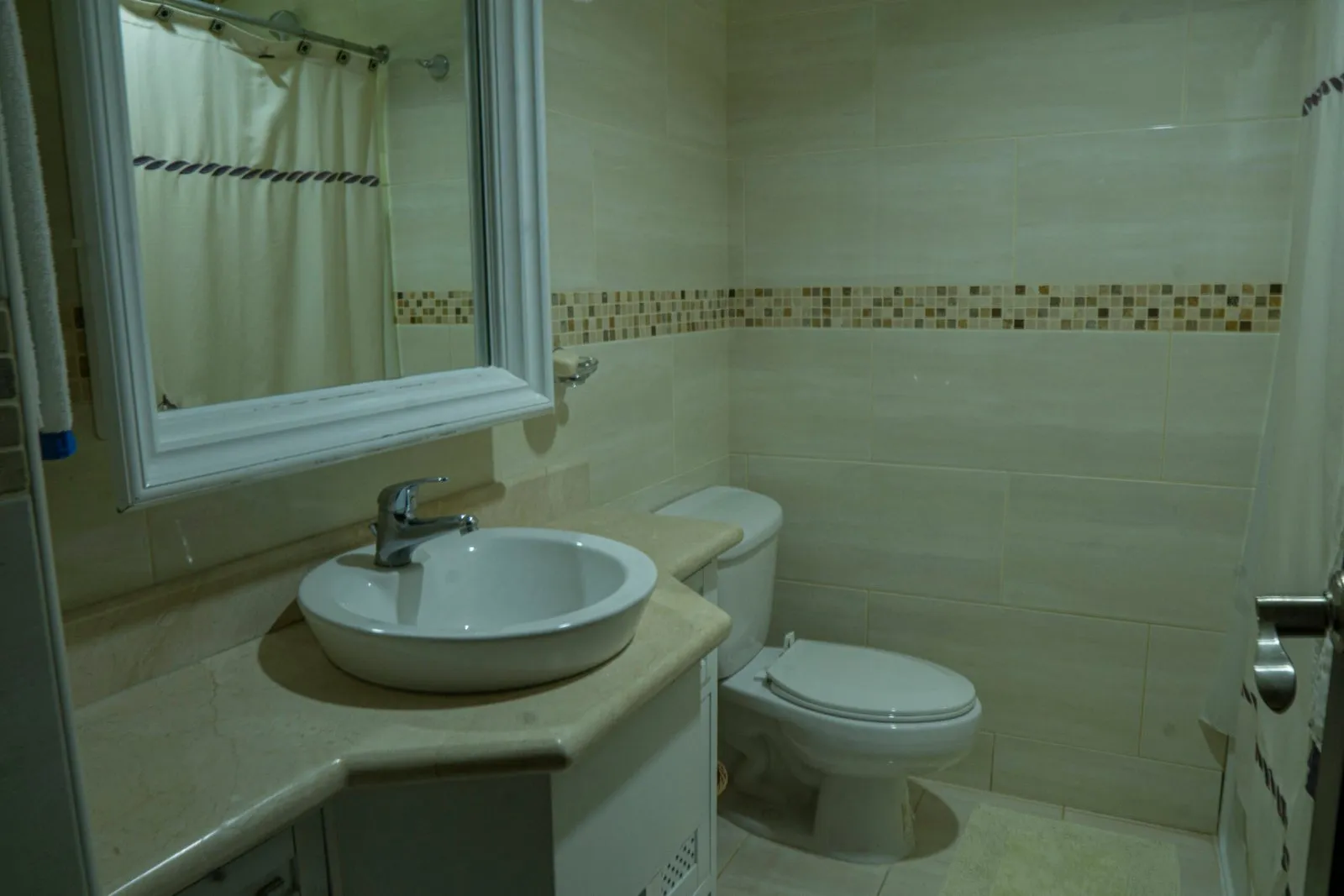 Apartment mit Strandstil, großzügigen Räumen und gemeinsamem Schwimmbad., Foto 14
