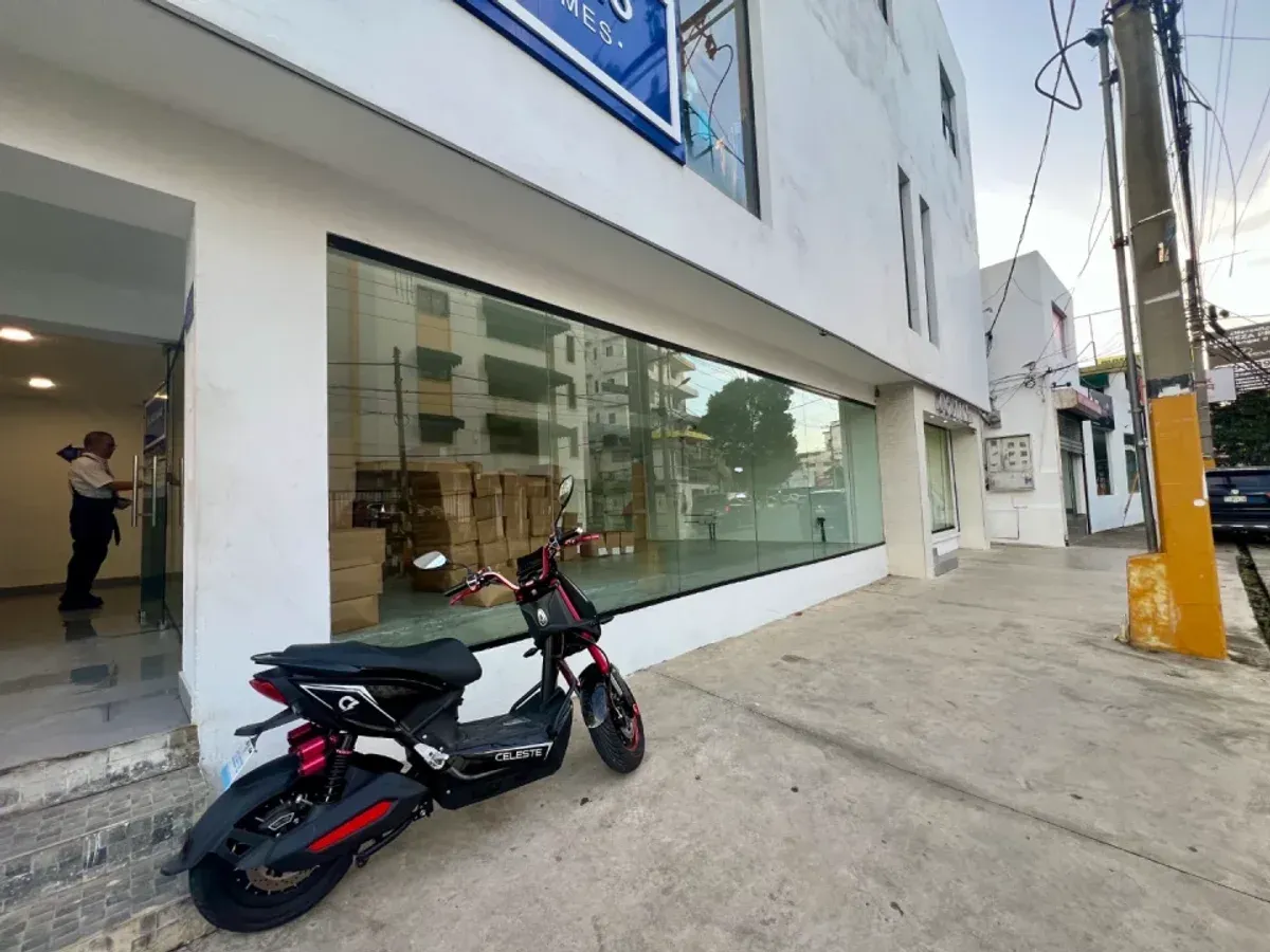 Edificio a Bella Vista, Santo Domingo, foto 7
