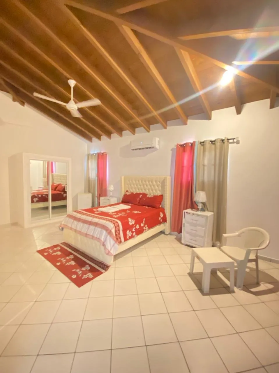 Your Perfect Refuge! Beautiful 5-Bedroom Villa in an Exclusive Setting – Ideal for Vacations or Investment, photo 5