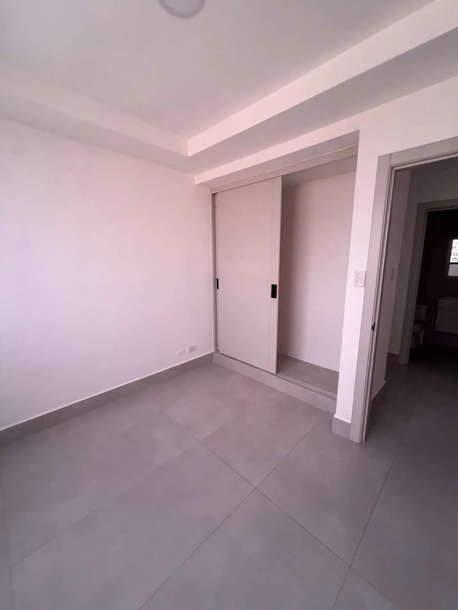 PENTHOUSE, EVARISTO MORALES, Foto 12