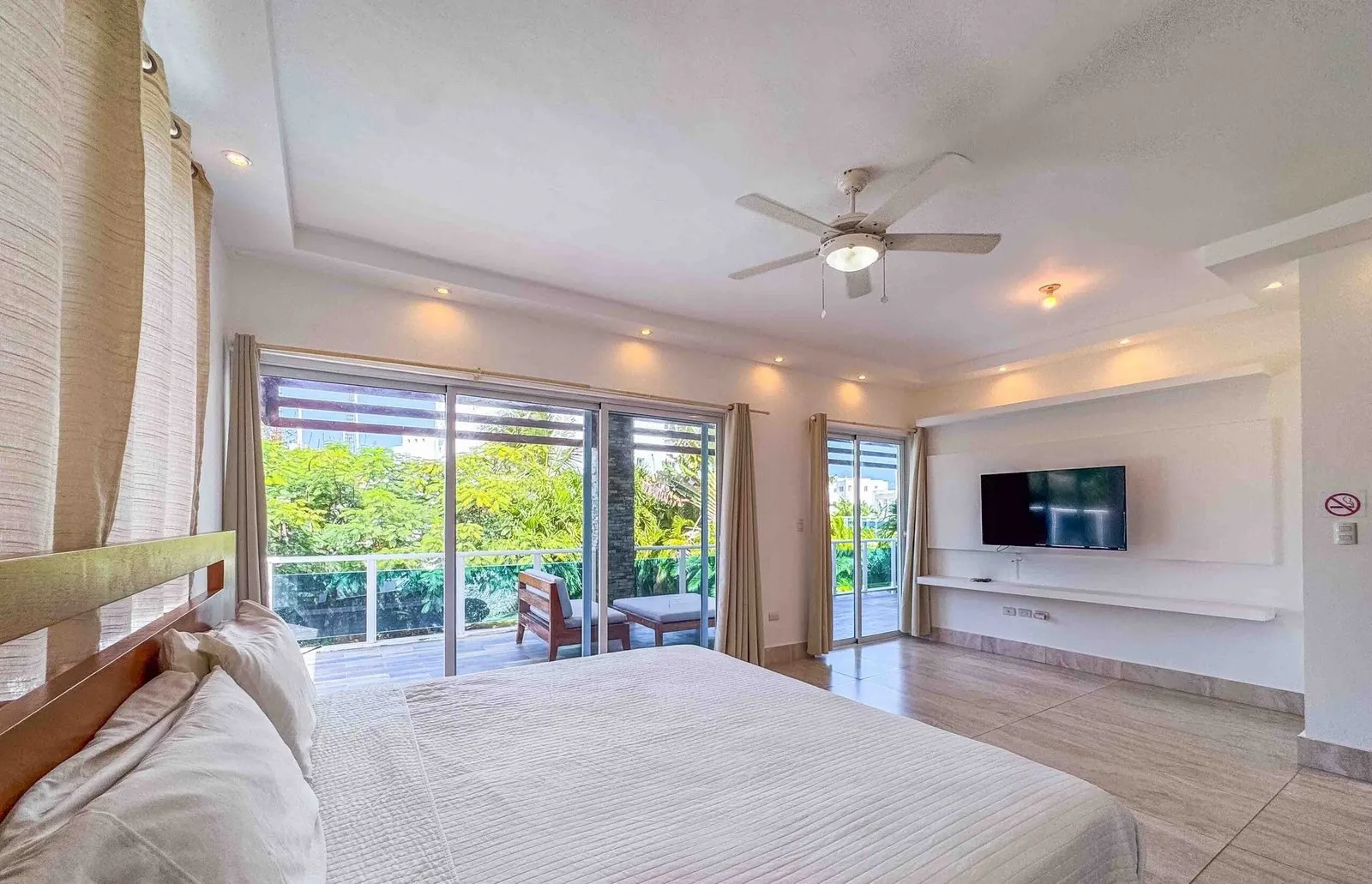 Inversión Segura en el Caribe: Villa de 4 Habitaciones en Sosúa Ocean Village, foto 2