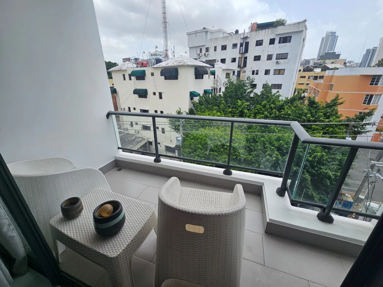 VENTA DE APARTAMENTO 4TO PISO EN ENSANCHE PIANTINI, foto 6