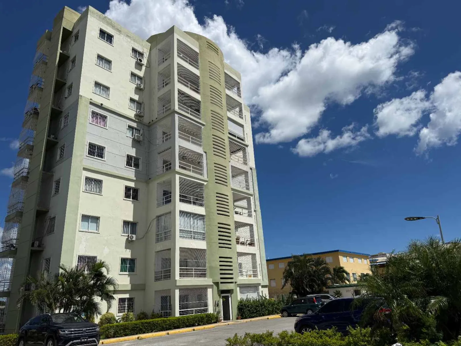 Appartement en Tour, Romana del Oeste, photo principale