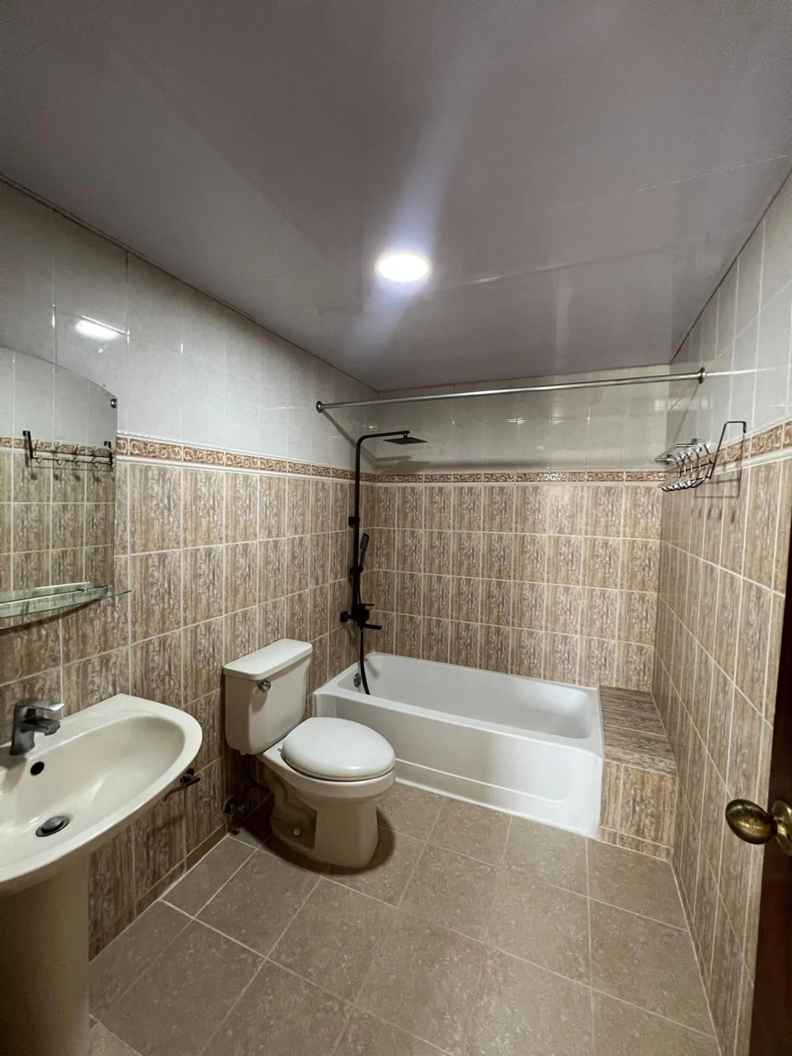 Klassisches Apartment großer Größe, Foto 12