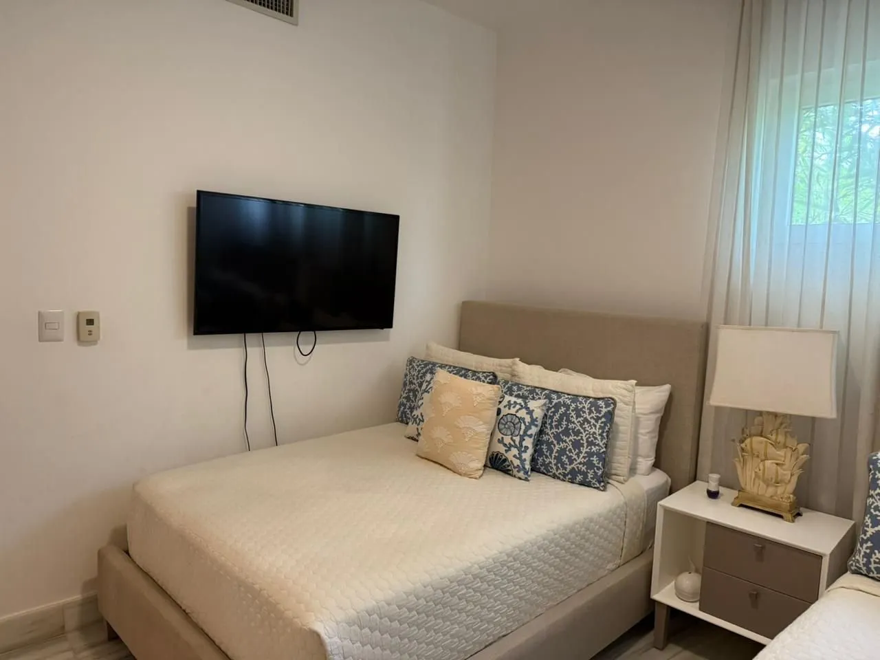 Furnished Apartment, Oceanfront, Seawinds, photo 11