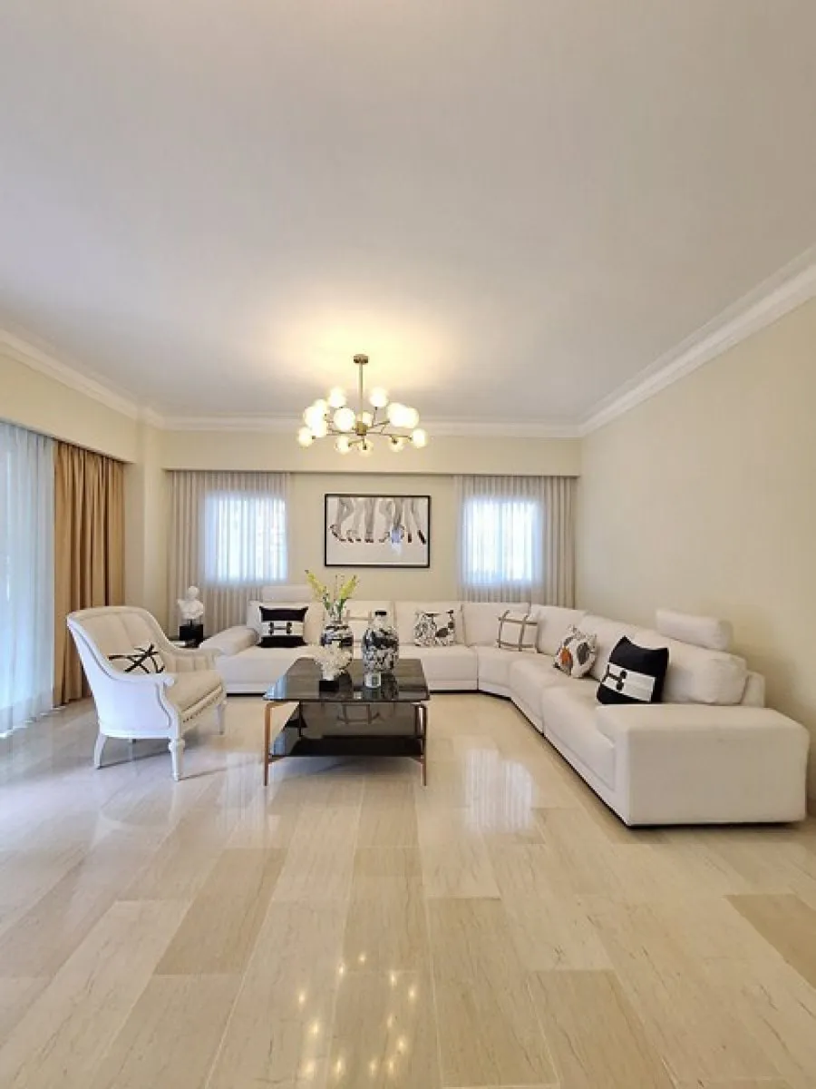 Apartment mit Privatterrasse, Hauptfoto