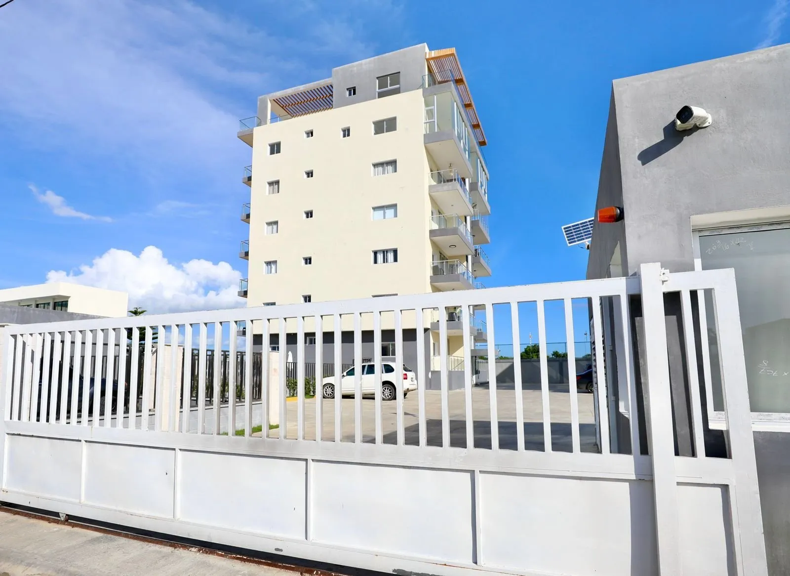 Luxus-Wohnanlage mit Swimmingpool in Boca Chica, Foto 5