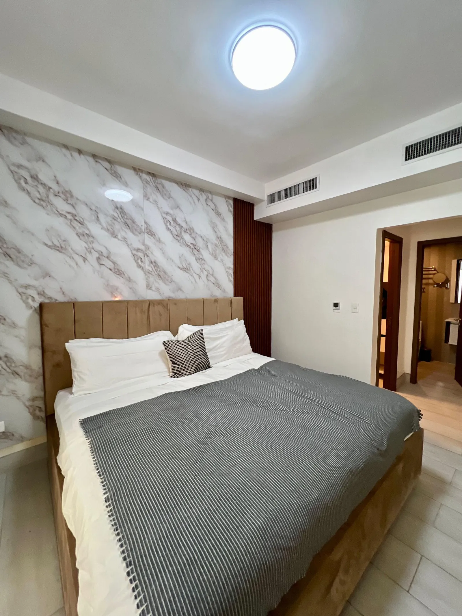 One-Bedroom Apartment in Bella Vista, photo 6