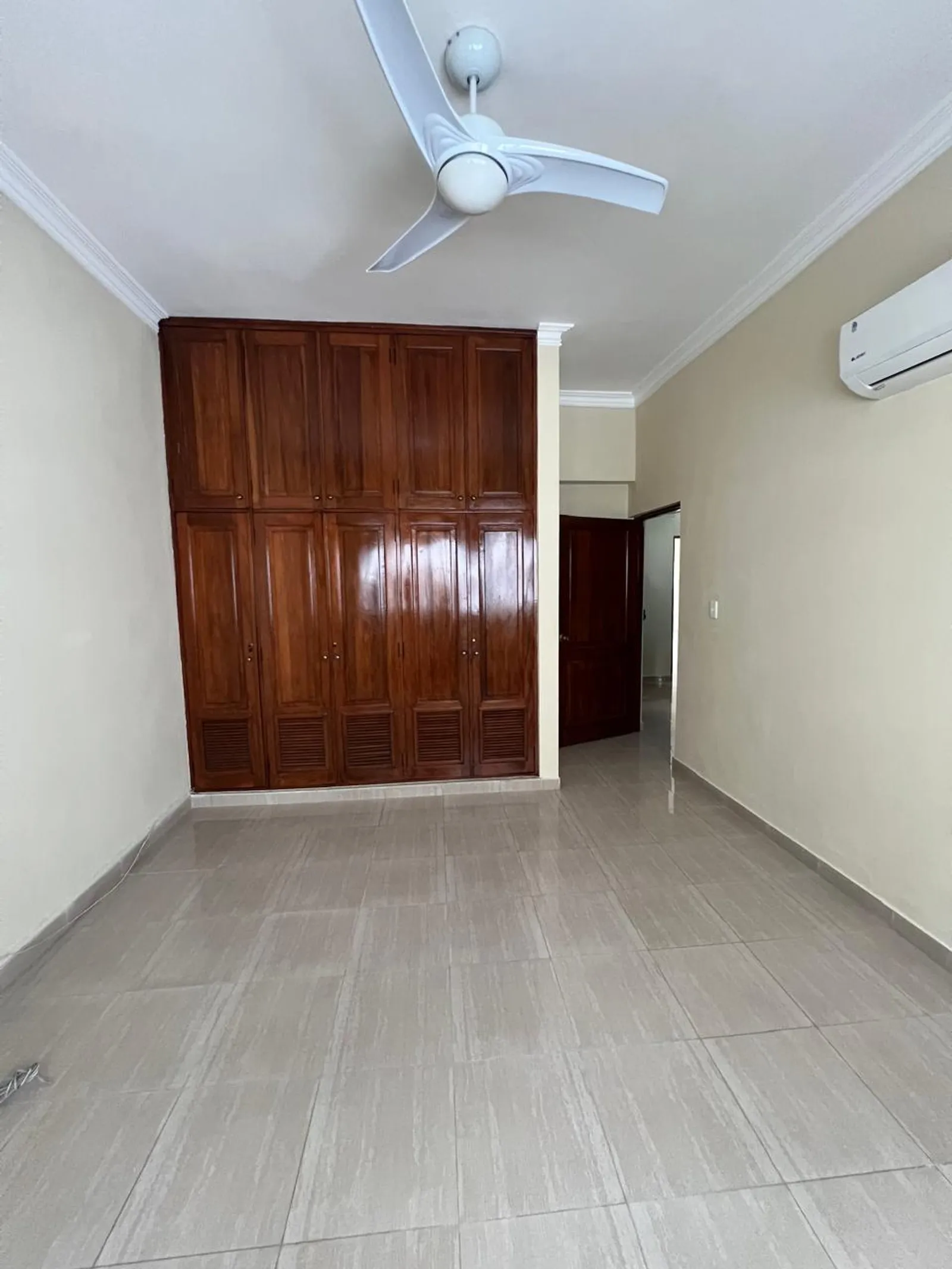 Klassisches Apartment großer Größe, Foto 13