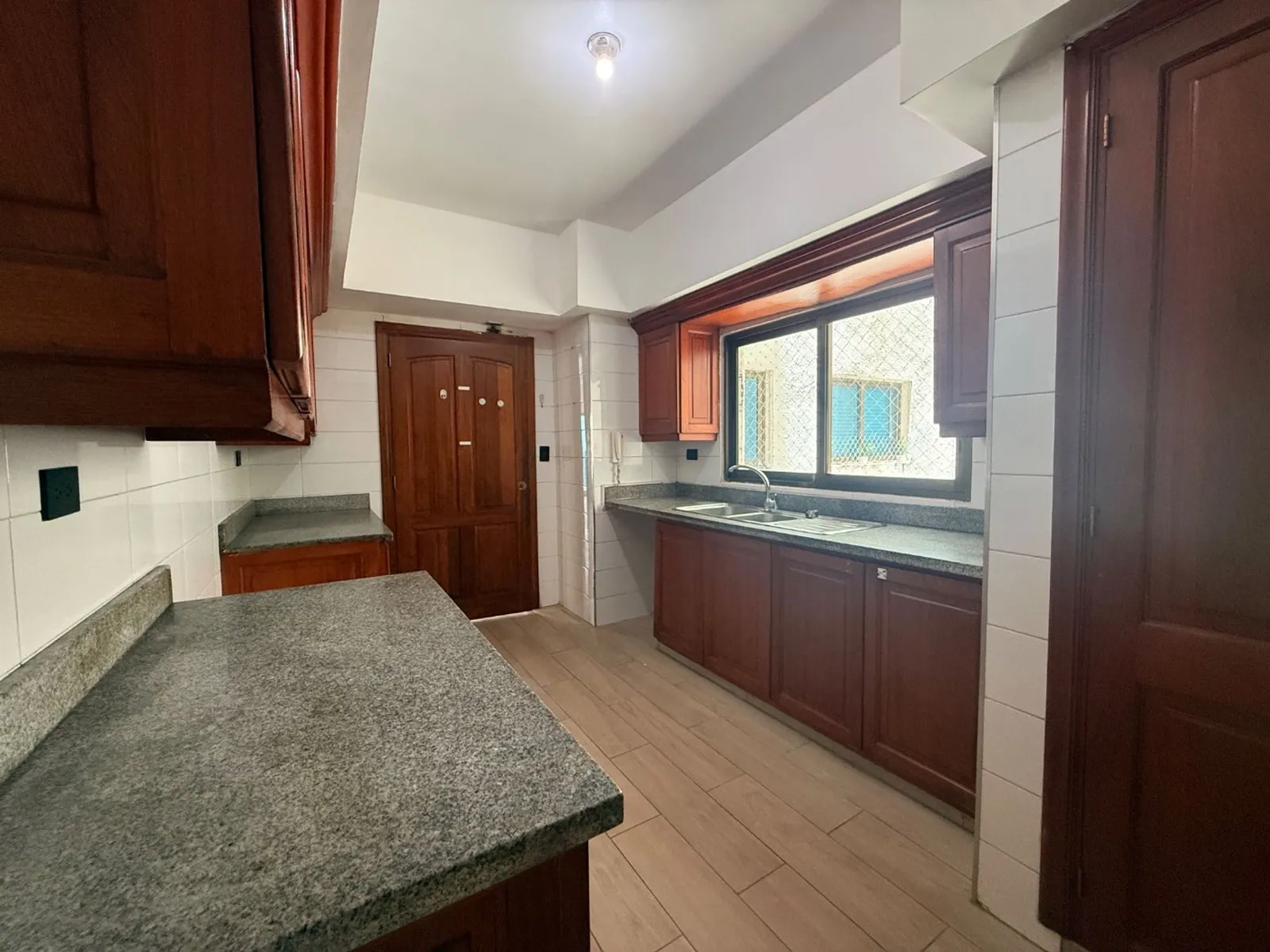 Spacious Apartment in Naco with Pool, photo 8