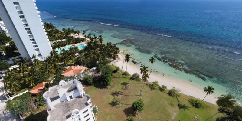 Grundstück in Juan Dolio | Erste Strandlinie, USD$ 15,000,000