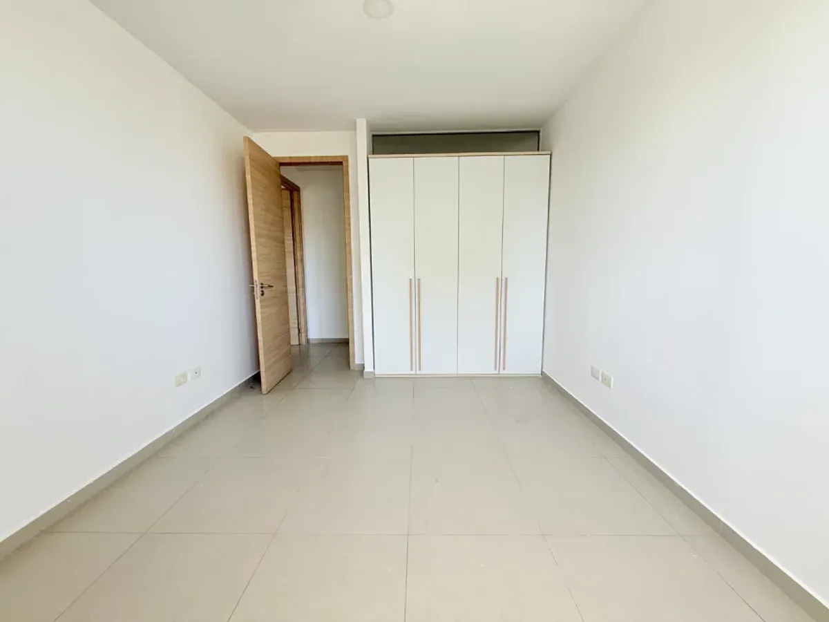 3 BR Apartment for Sale in Evaristo Morales, photo 2