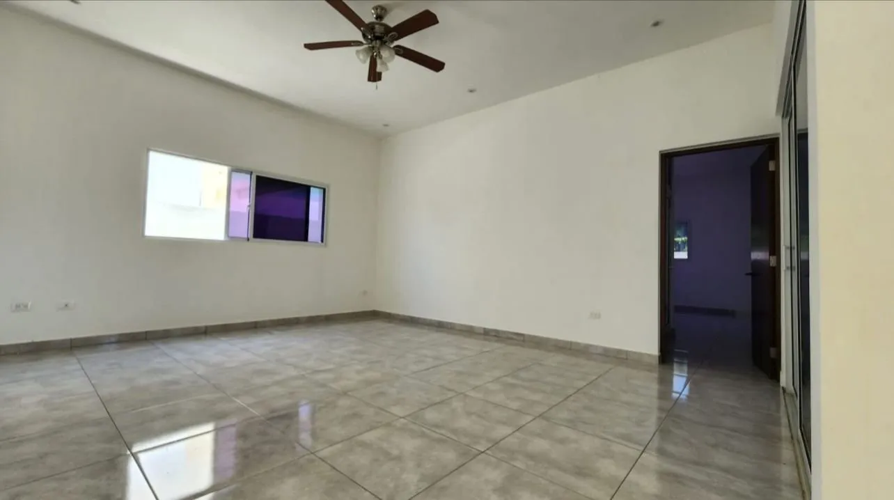 Impressionnante villa neuve avec piscine privée en résidence sécurisée, photo 4