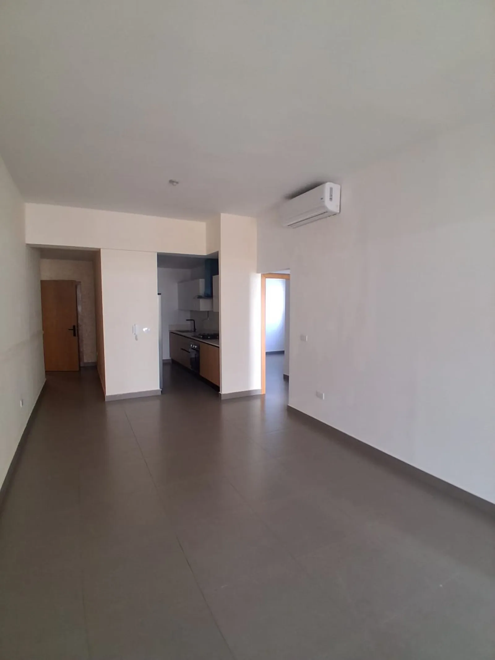 2 BR Apartment, Appliances Included and Park View, photo 2