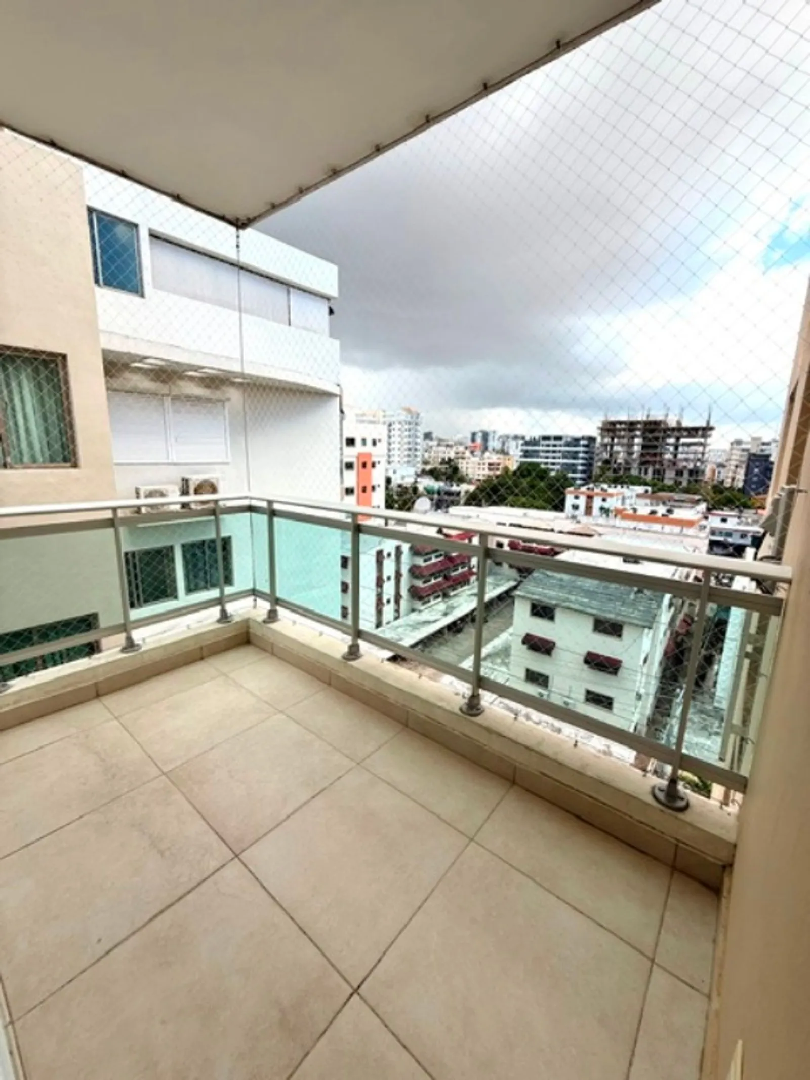 Soraida Tower, photo 2