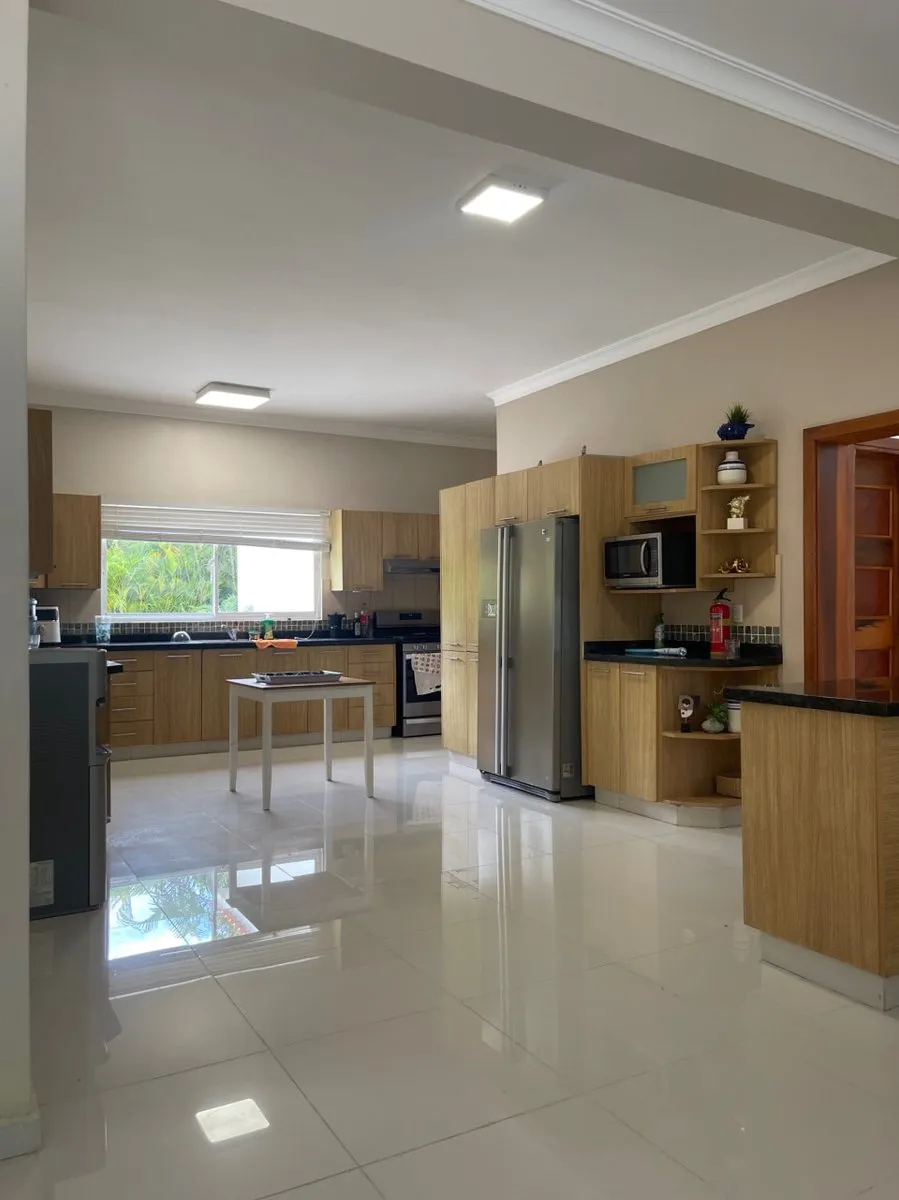 Beautiful and spacious villa for vacationing, exclusive sector, photo 4