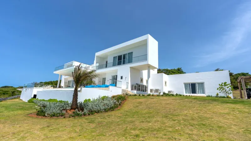 Maison au centre du village ou à El Limón, Samaná, USD$ 3,900,000