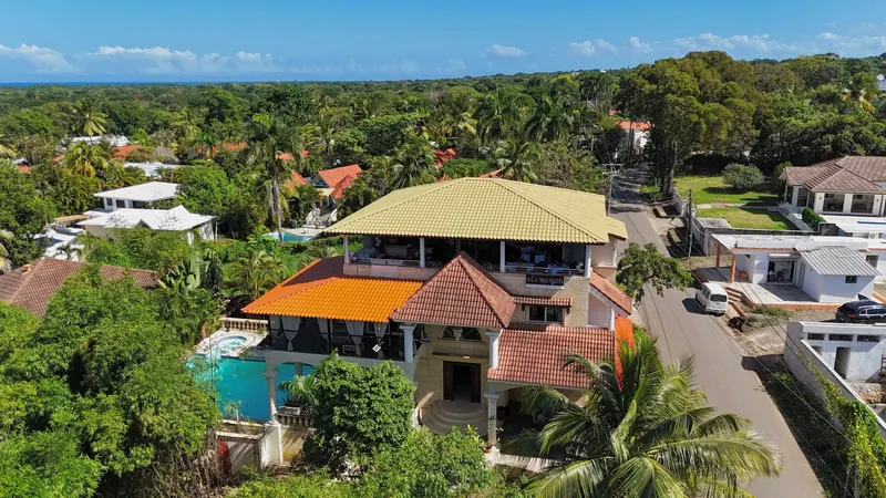 MAISON À SOSÚA ENTIÈREMENT MEUBLÉE, USD$ 490,000