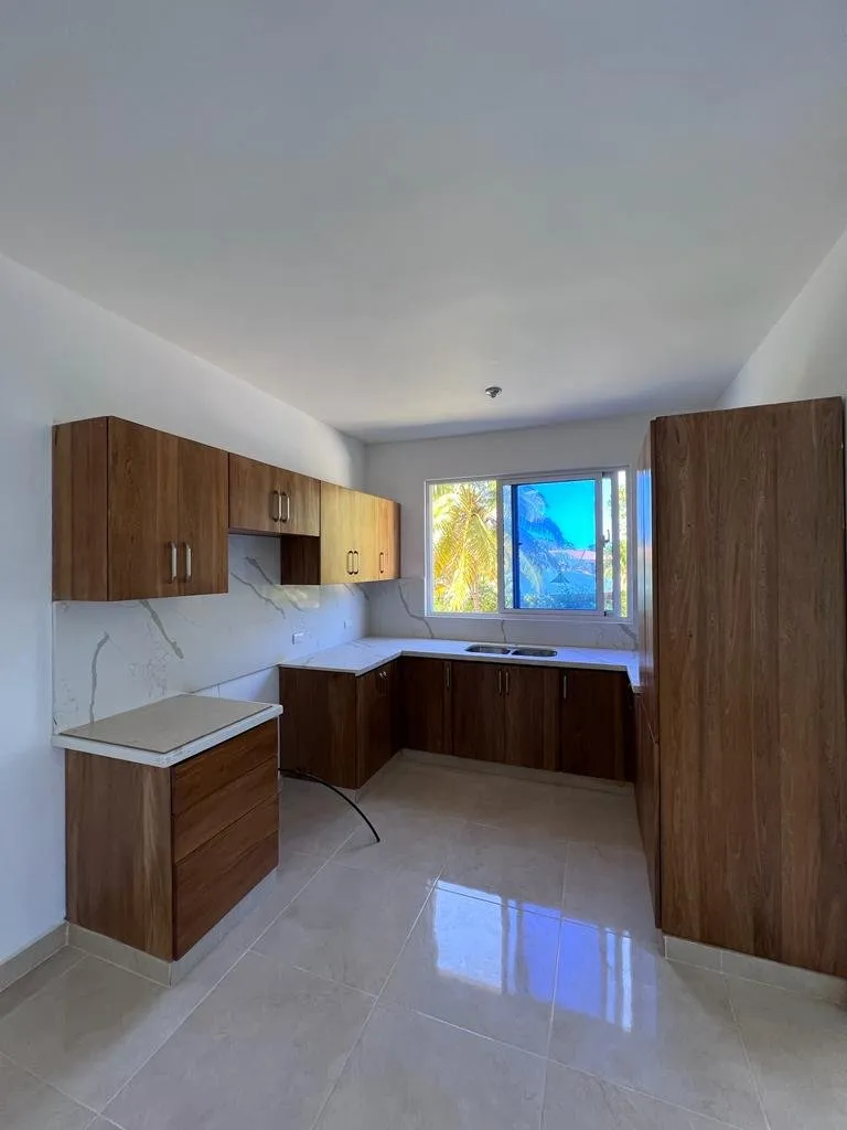 IN VENDITA – BELLISSIMO APPARTAMENTO DI TRE CAMERE, foto 3