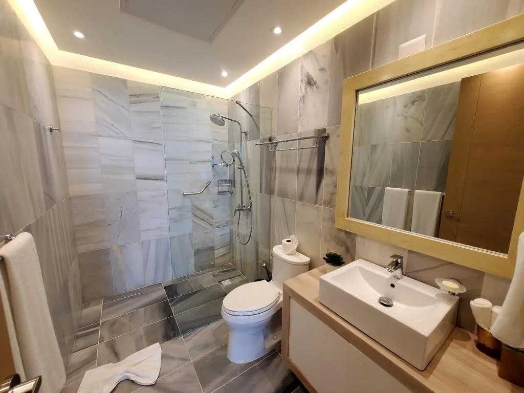 PERFECT FOR INVESTING – OCEANFRONT APARTMENT – PRIVATE COMPLEX, photo 12
