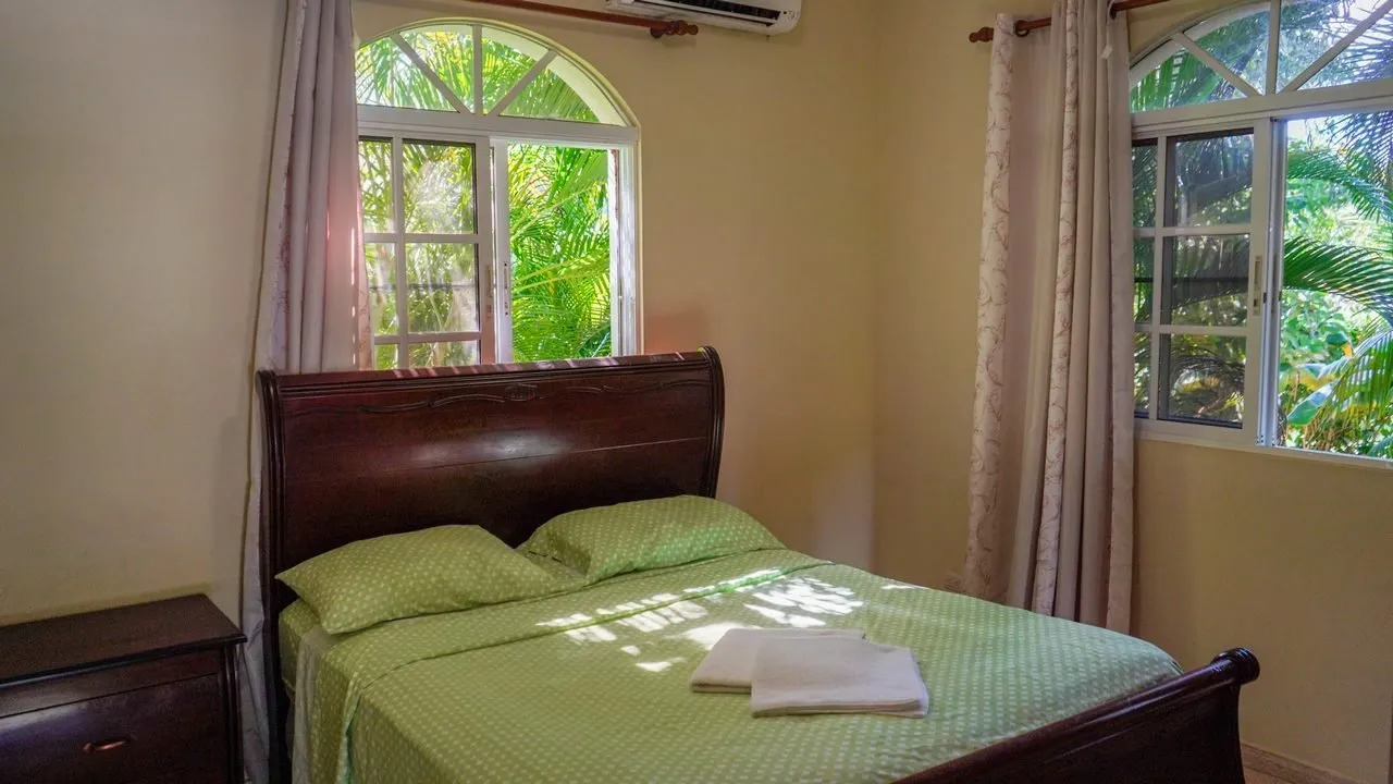 CASA DE 3HB – PISCINA Y JACUZZI – DOS APARTAMENTOS ADJUNTOS, foto 5