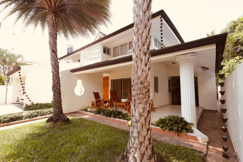 Casa Villa Familiar, USD$ 400,000