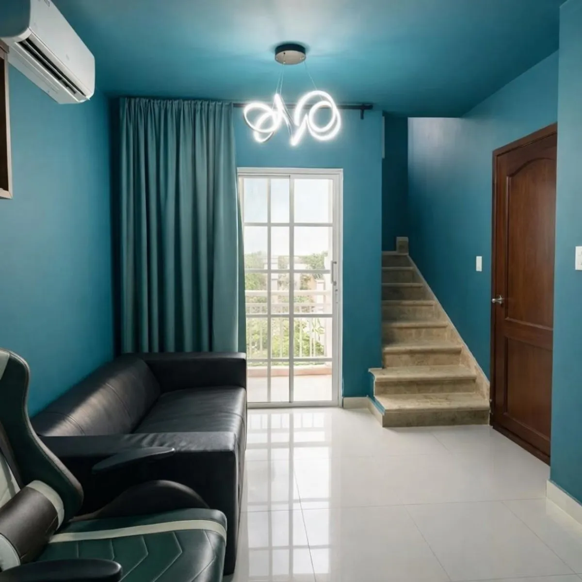 Modern apartment with private rooftop, photo 4