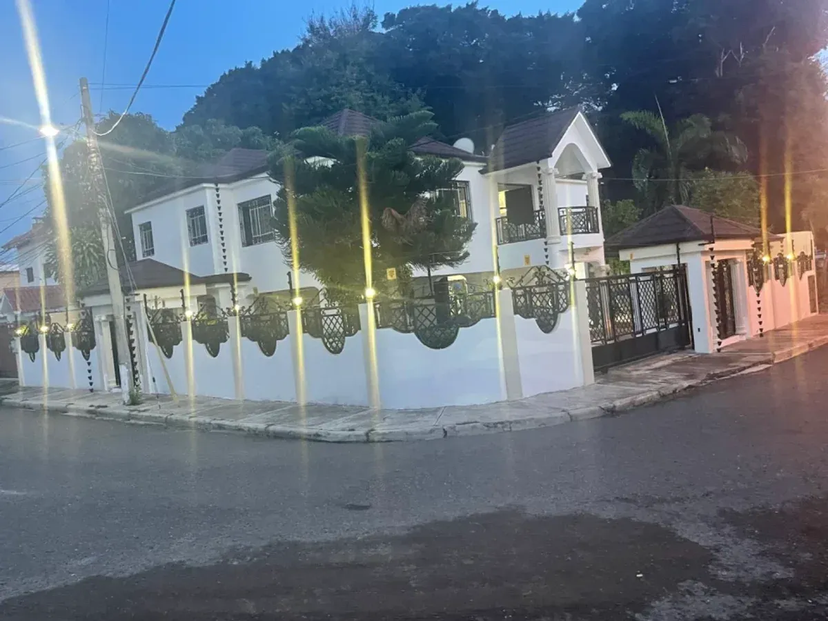 Beautiful House in Urb. Henríquez, Área Monumental, Stgo., photo 2