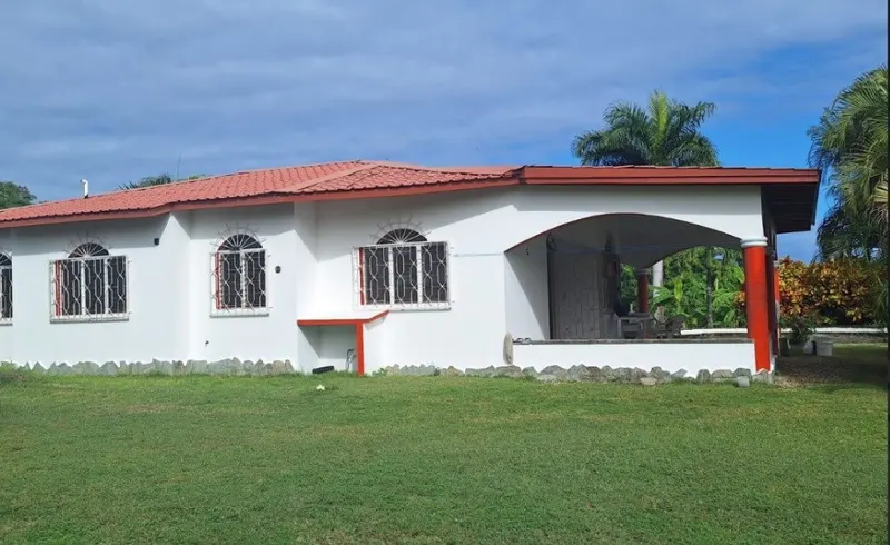 Belle maison avec vue sur la mer, USD$ 148,500