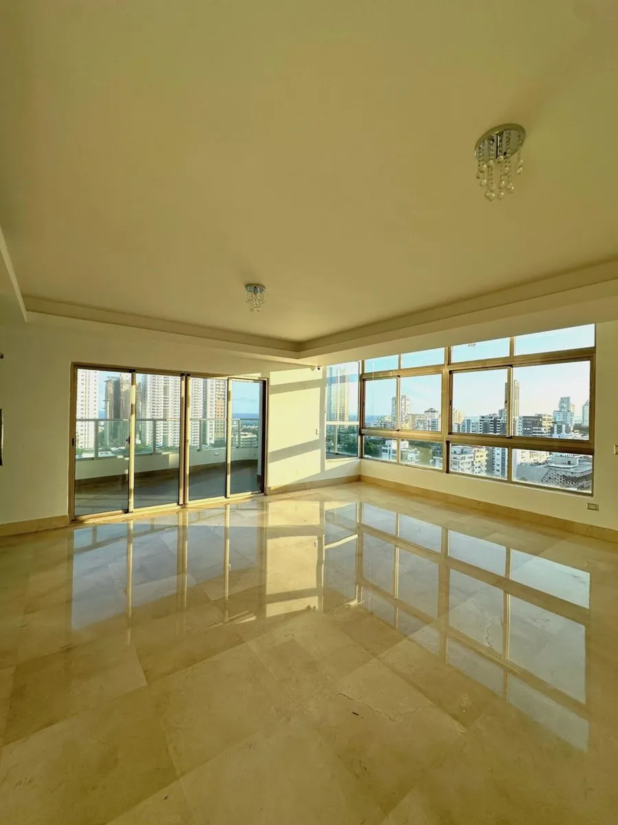 Luxury 3-Bedroom Apartment in Los Cacicazgos, main photo