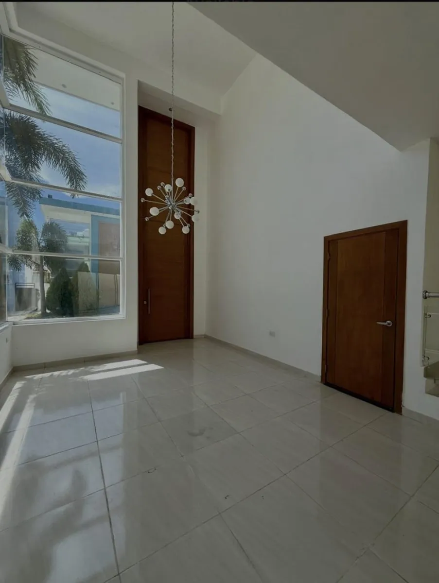 Haus zum Verkauf in La Romana, Caleta, Foto 2