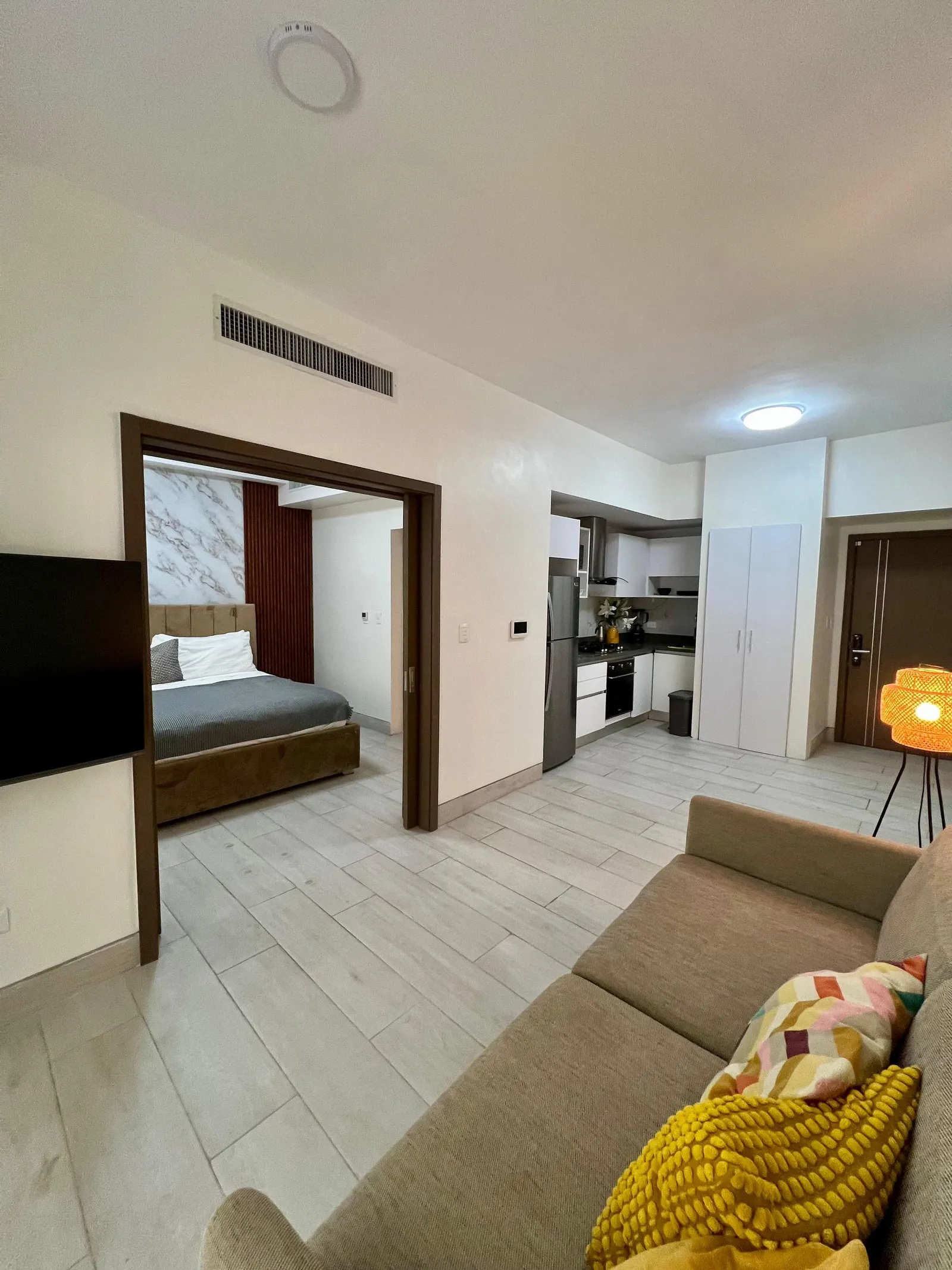 One-Bedroom Apartment in Bella Vista, main photo