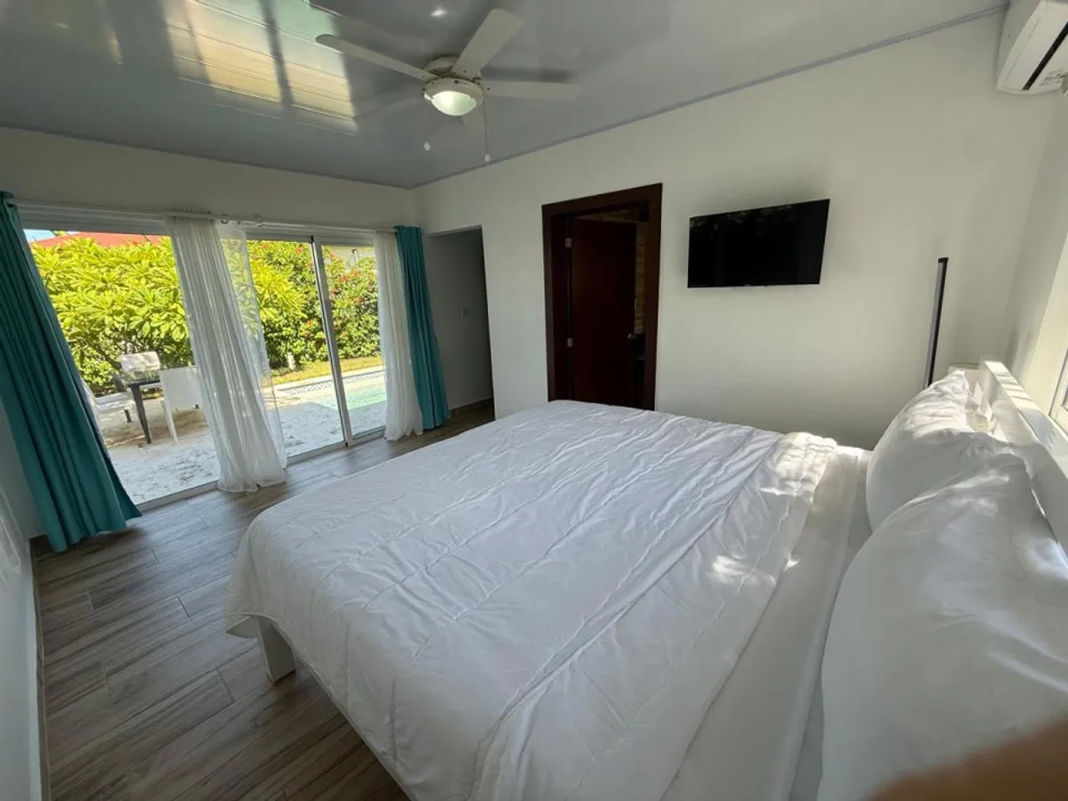 Acogedora villa de dos dormitorios con piscina privada, foto 10