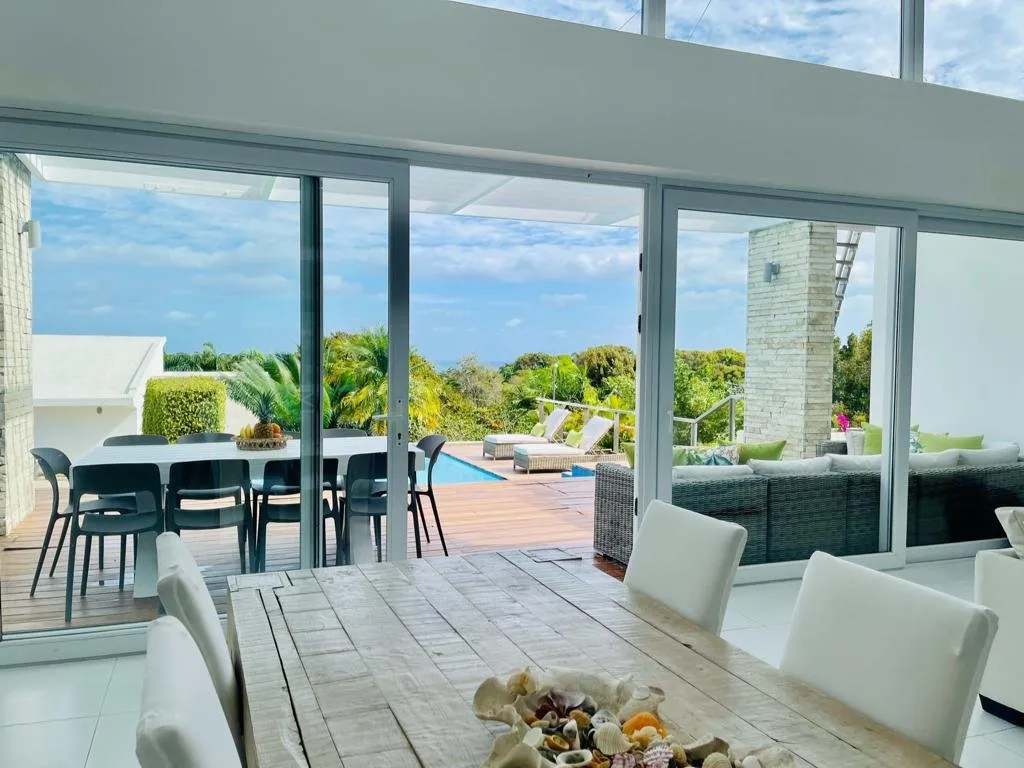 HERMOSA VILLA EN LA MONTAÑAS – SOSUA, foto principal