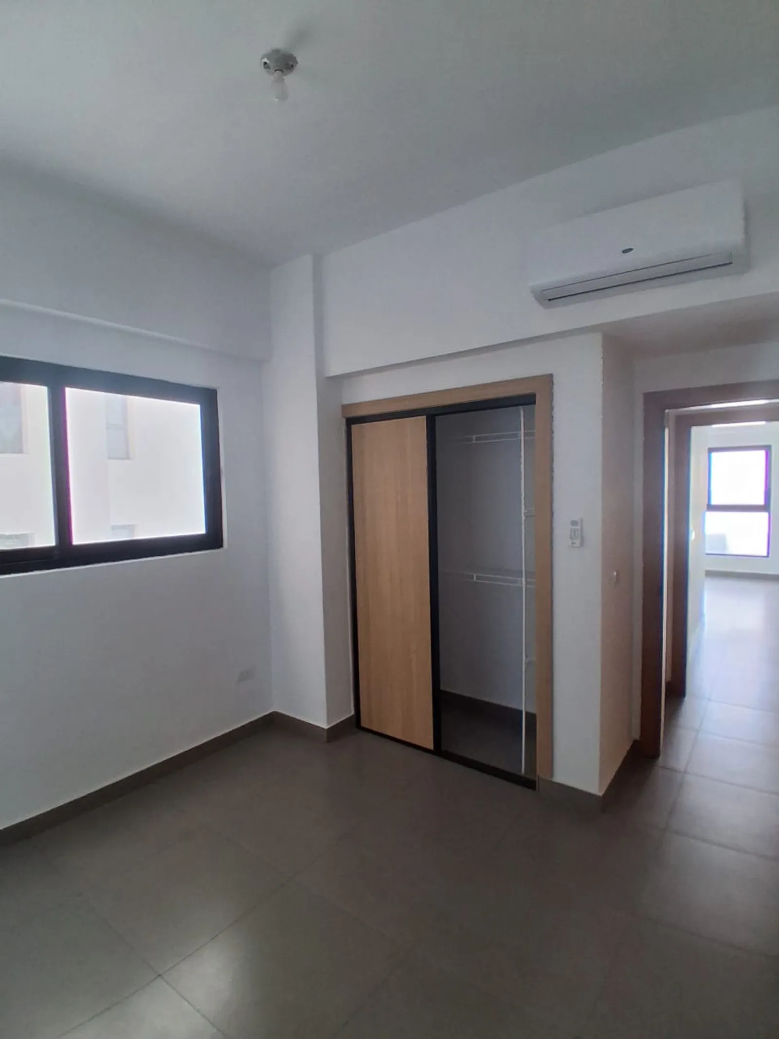2 BR Apartment, Appliances Included and Park View, photo 7