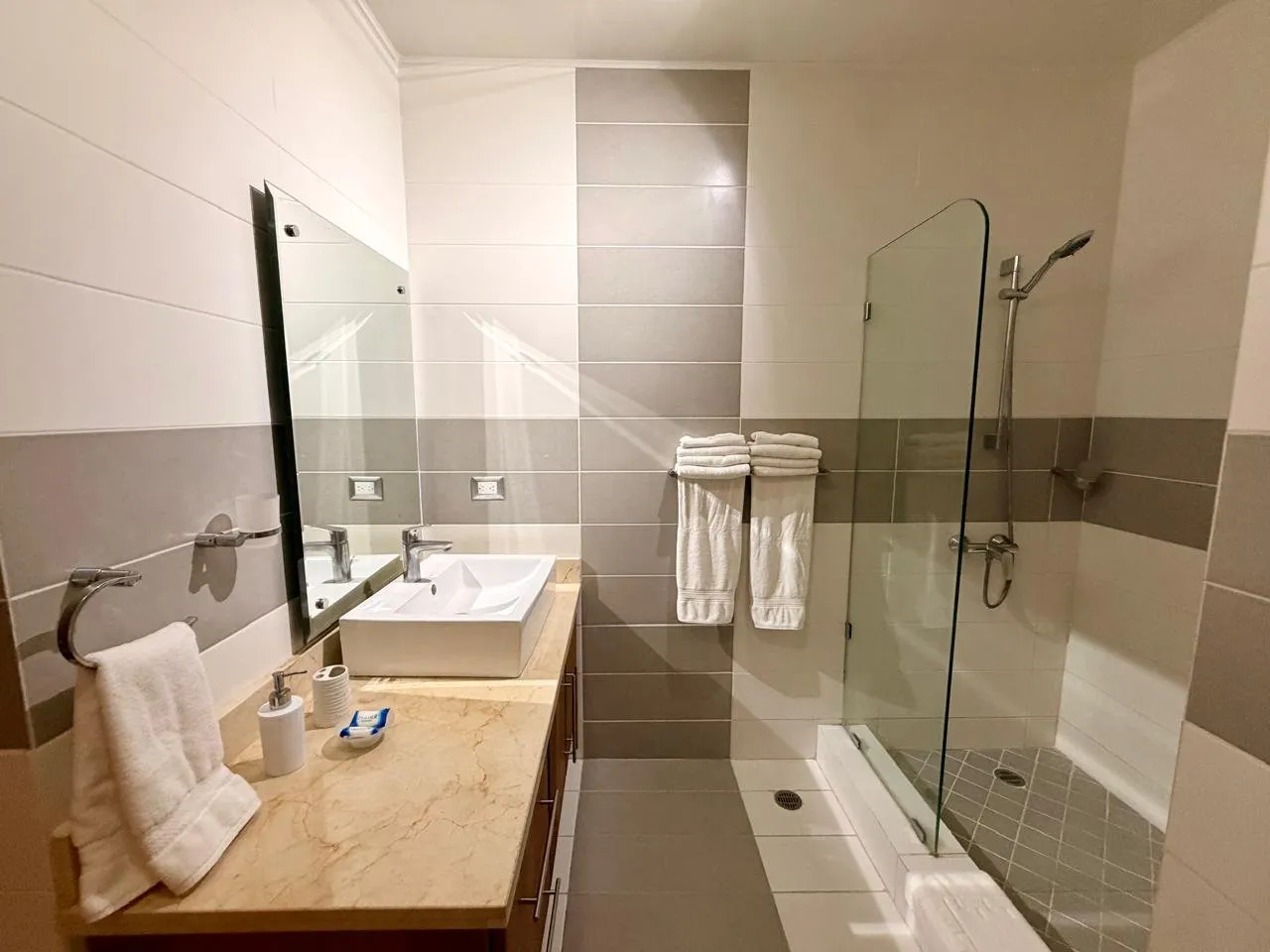 2-BEDROOM APARTMENT IN DOWNTOWN CABARETE, Foto 2