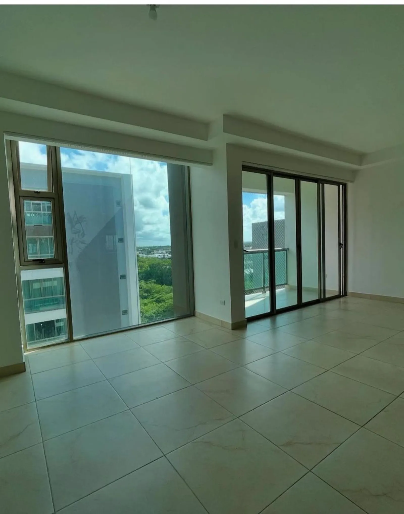 Wohnung in Jardines del Este, Foto 2