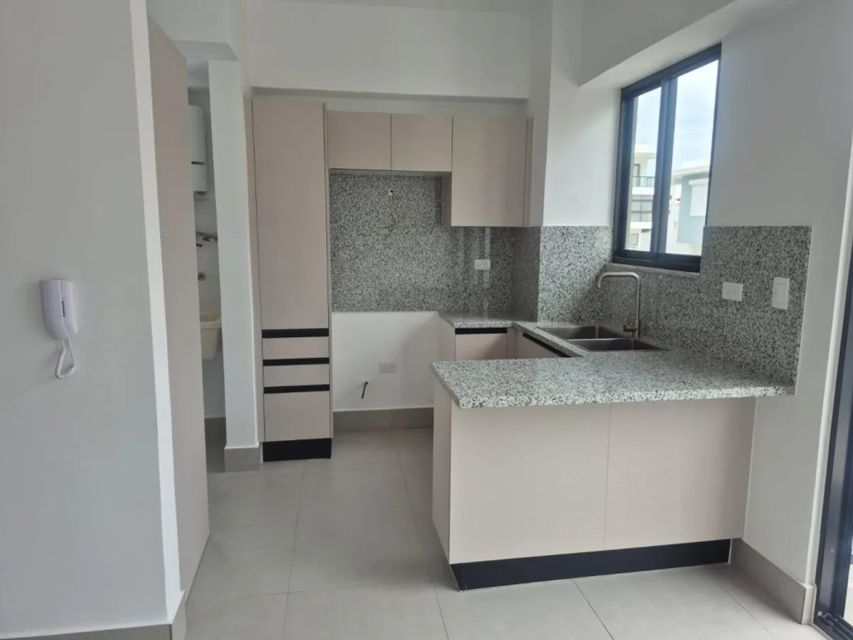 Apartamento en venta en el sector Evaristo Morales, foto 10