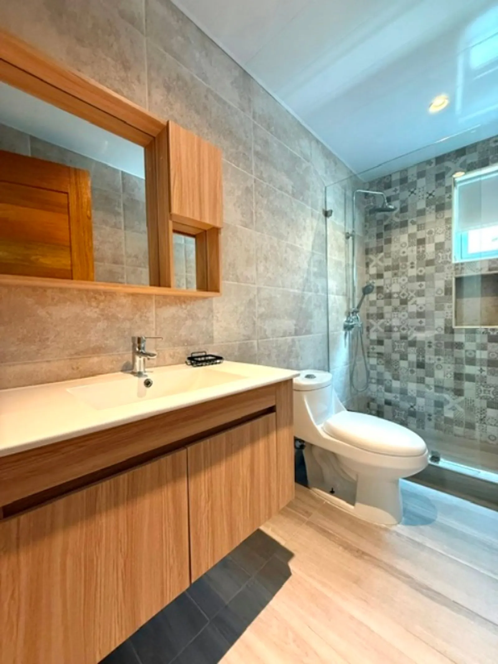 Soraida Tower, photo 9