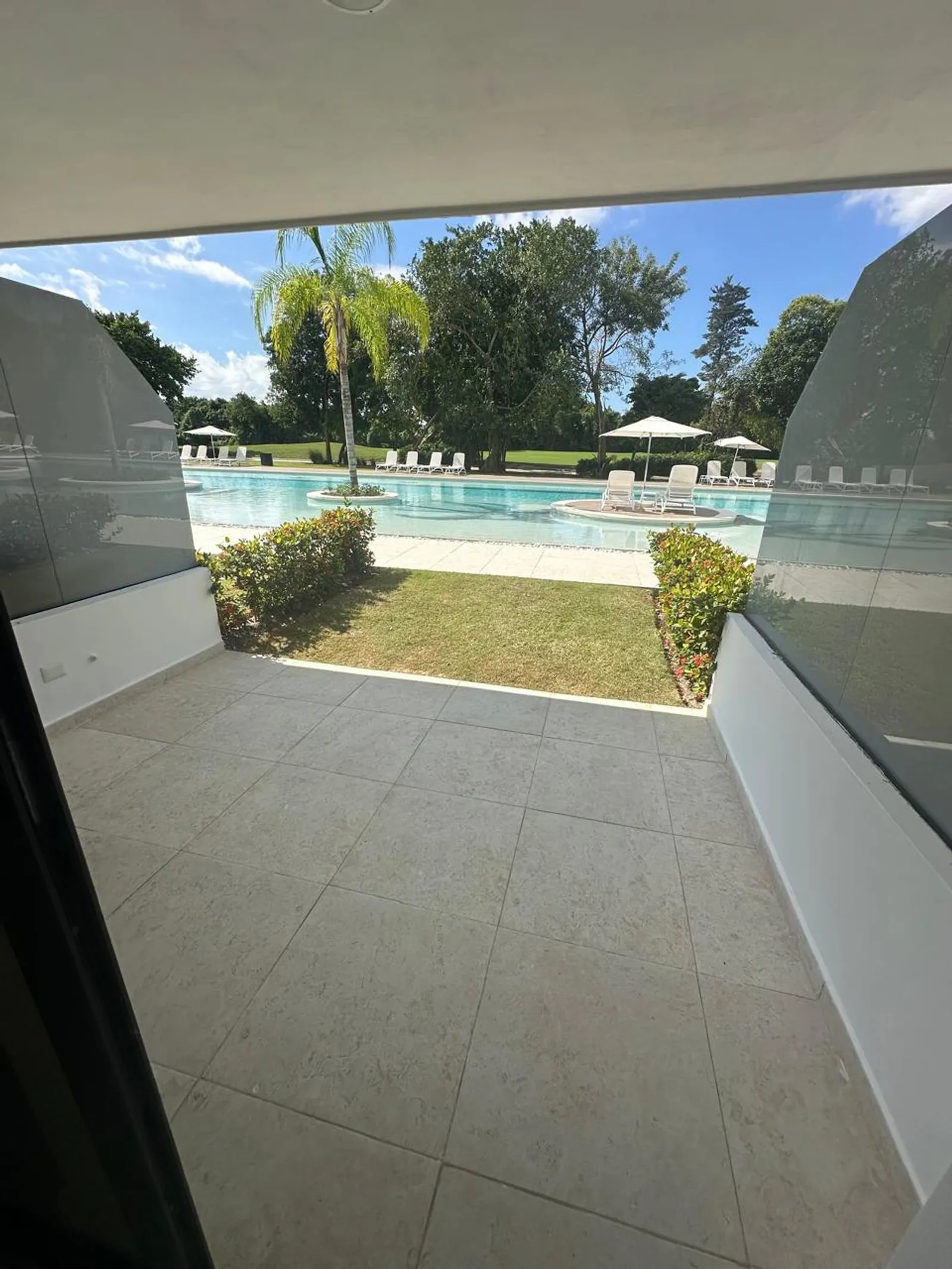 APPARTAMENTO SWIM UP IN VENDITA 1 CAM IN CANA ROCK, foto 12