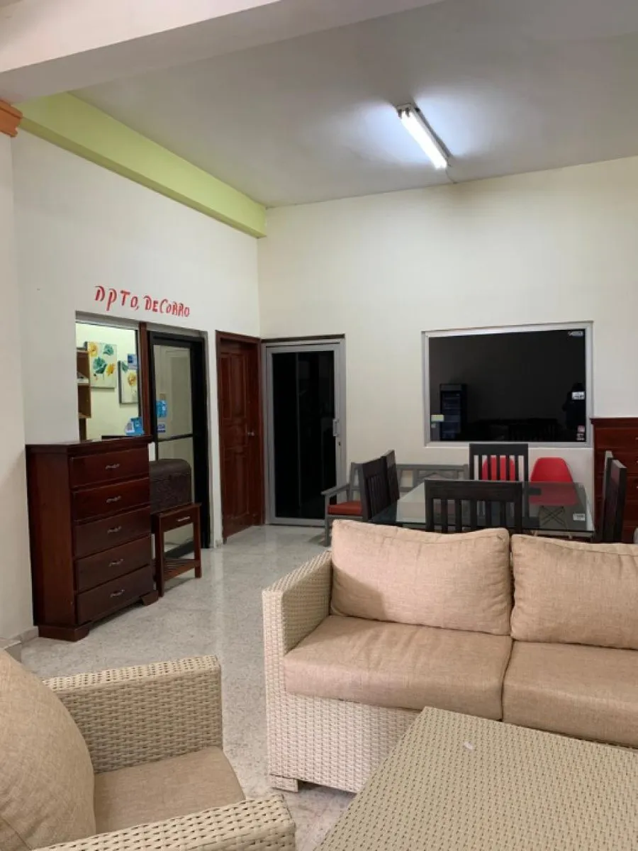 Locale Commerciale su 2 Livelli in Vendita Ottima Posizione, foto 10
