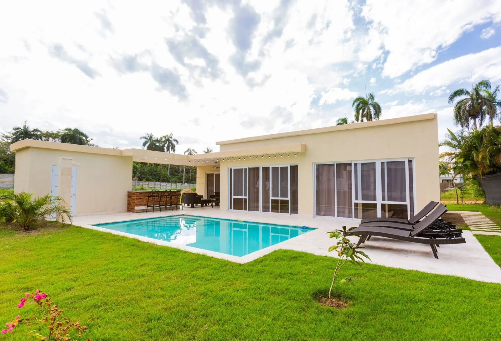 Votre Refuge Tropical à Cabarete : Villa Meublée avec Piscine Privée, photo 9