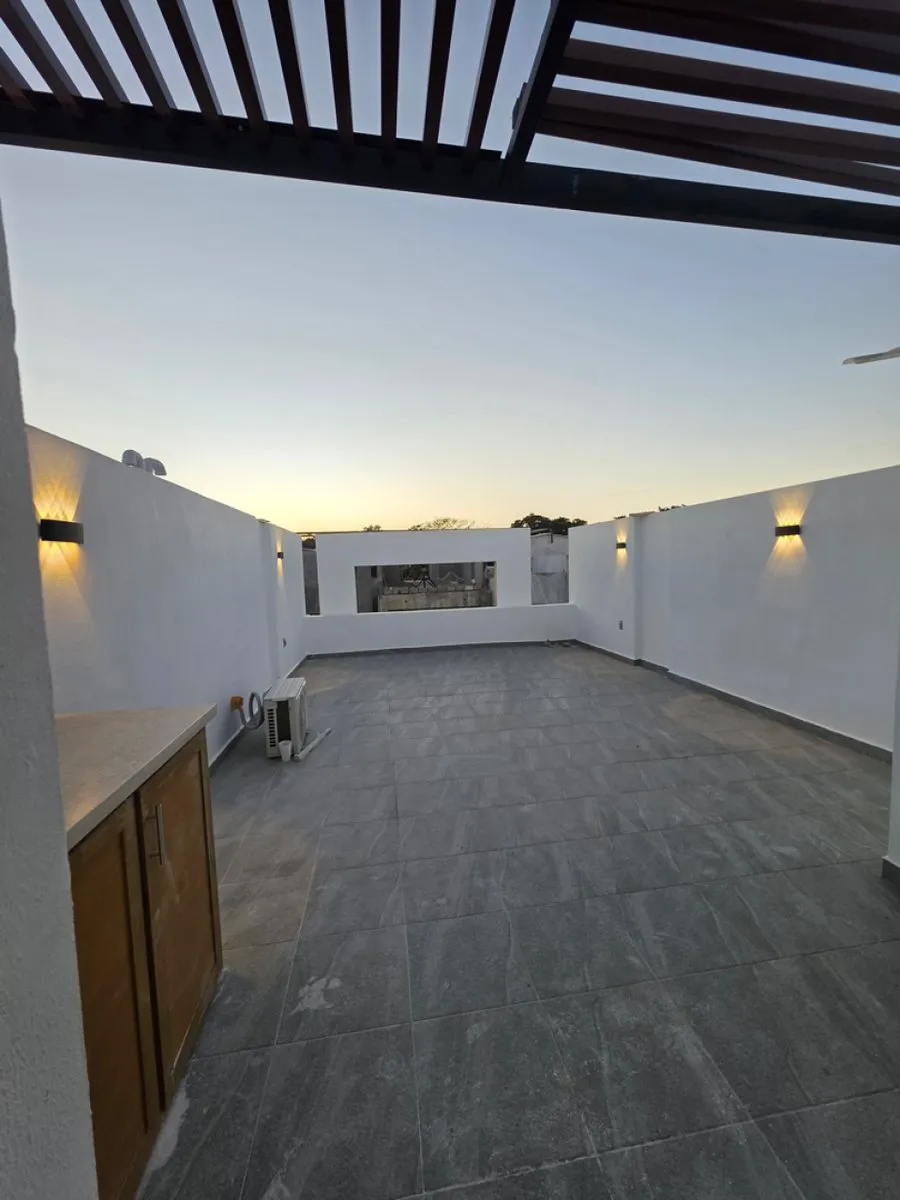 2 Schlafzimmer Townhouse | Pool + Rooftop | Playa Chiquita, Foto 10